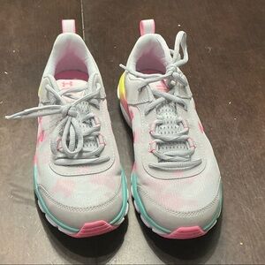 Under Armour Light Gray and Pink Athletic Shoes